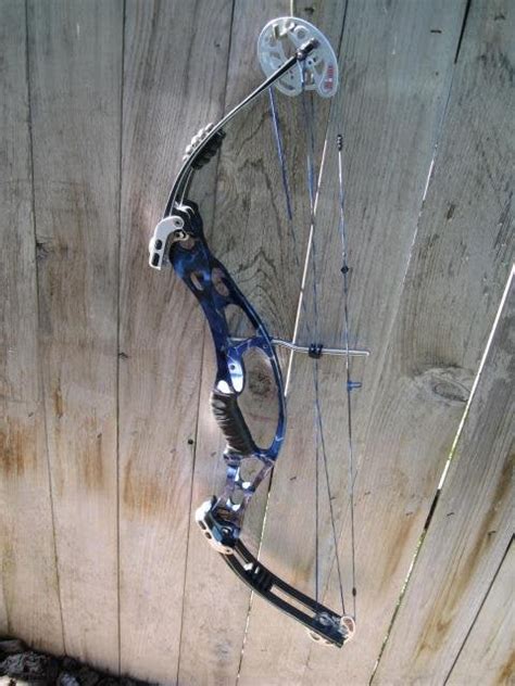 2009 Hoyt Ultra Elite Archery Addix