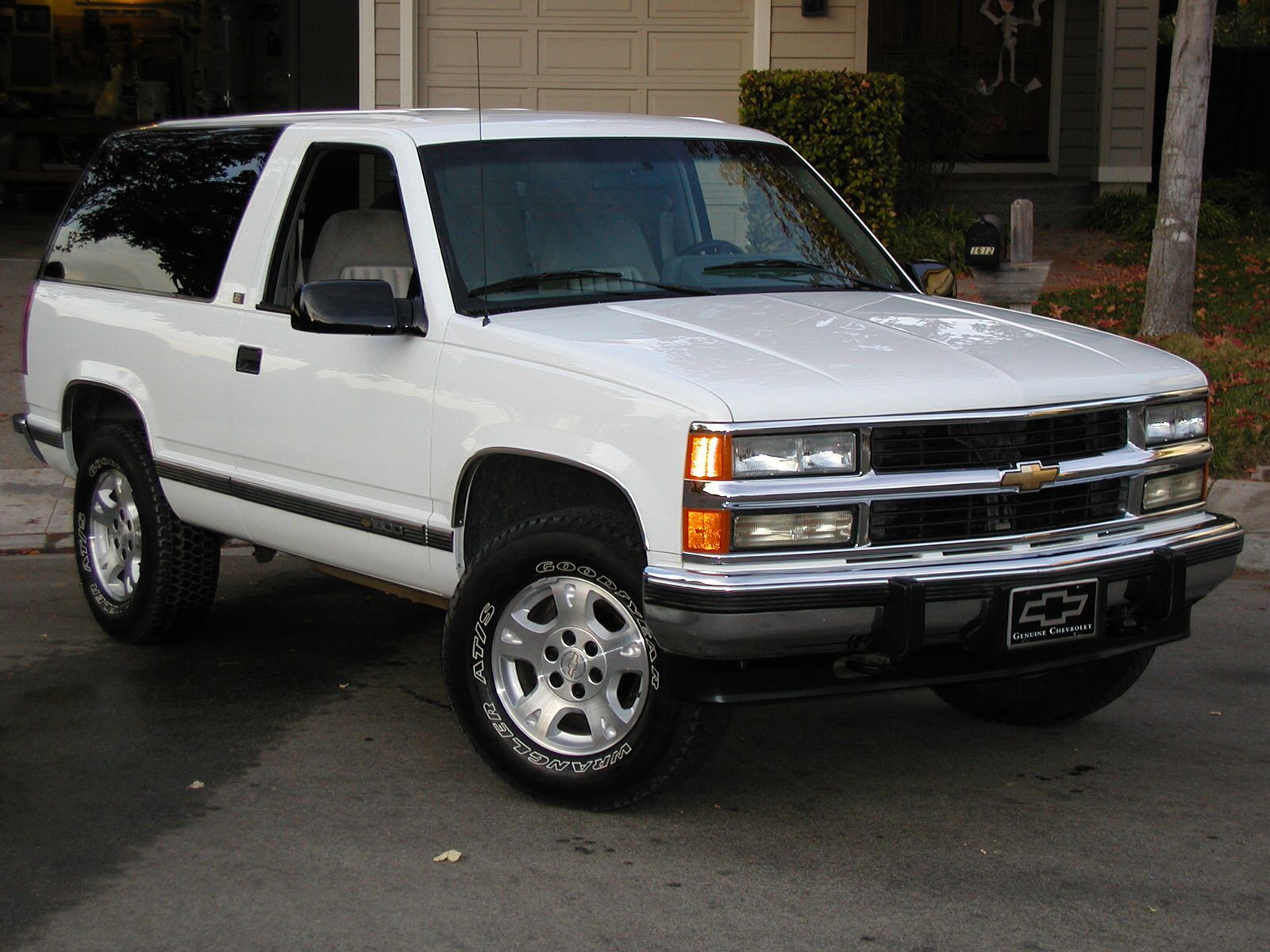 94 Chevy Blazer Sport: Ultimate Guide & Tips 94 Chevy Blazer Sport: Ultimate Guide & Tips