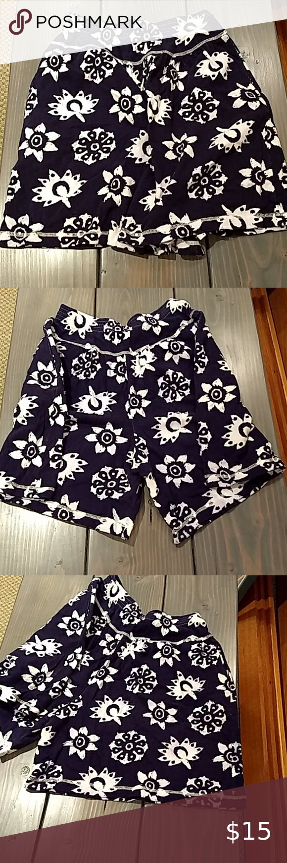 Adrienne Vittadini Sport Shorts: Stylish & Comfortable Fitness Wear