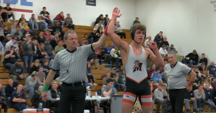 Athlete Of The Week Marshfield S Caleb Dennee Dominating The Mats