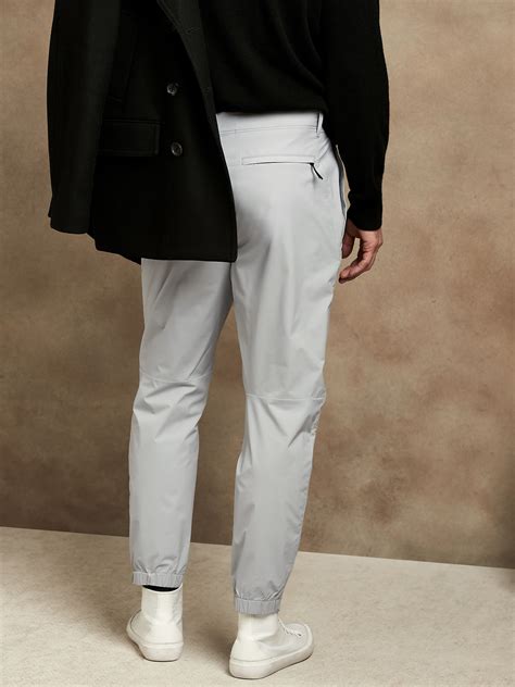 Br Sport Motion Tech Cargo Pant Banana Republic