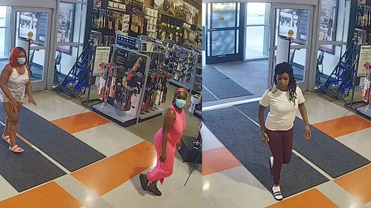 Brookfield Dick S Sporting Goods Theft 3 Sought Fox6 Milwaukee Brookfield Dick S Sporting Goods Theft 3 Sought Fox6 Milwaukee