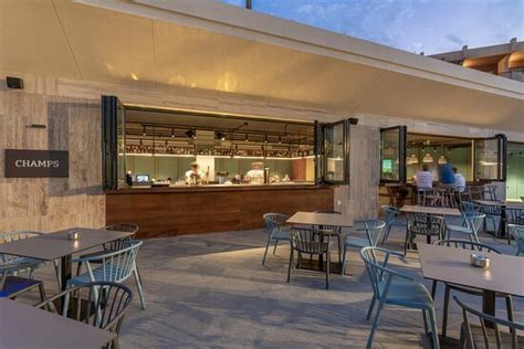 Champs Sports Bar La Plaza Costa Teguise Fotos N Mero De Tel Fono