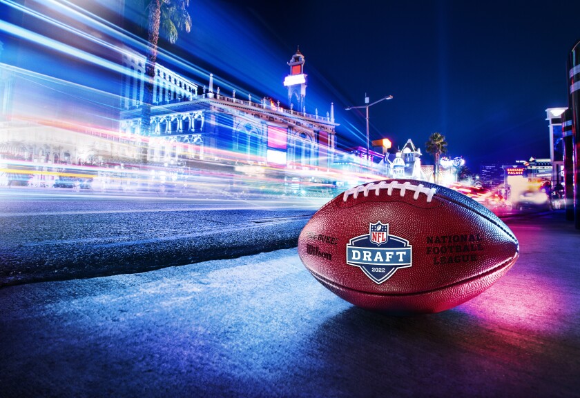 Courtyard By Marriott Drafts Passionate Fans For Ultimate Vip Courtyard By Marriott Drafts Passionate Fans For Ultimate Vip