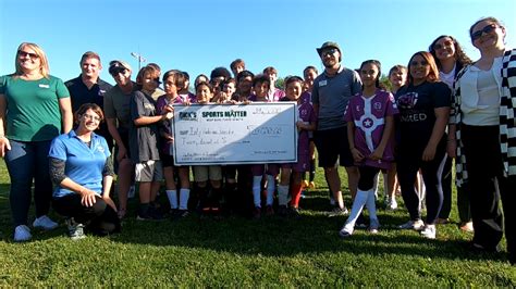 Dick S Sporting Goods Donates 20 000 In Soccer Equipment To Thatcher Park