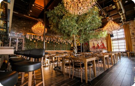 Eclipse Di Luna Alpharetta Dining Entertainment