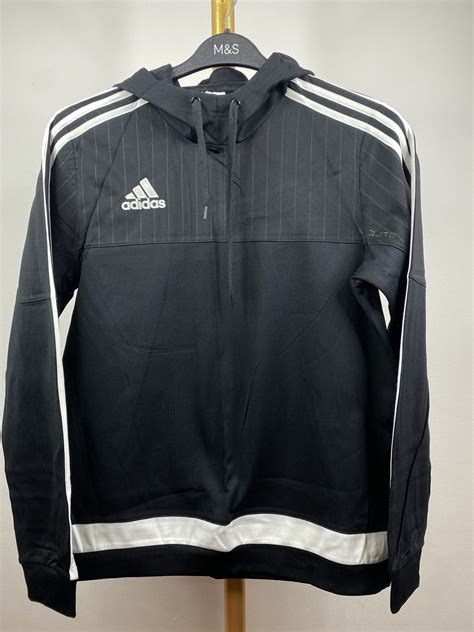 Hoodie Sports Jacket: Style Meets Functionality