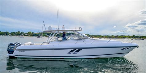 Intrepid 430 Sport Yacht: Luxury, Performance, Adventure
