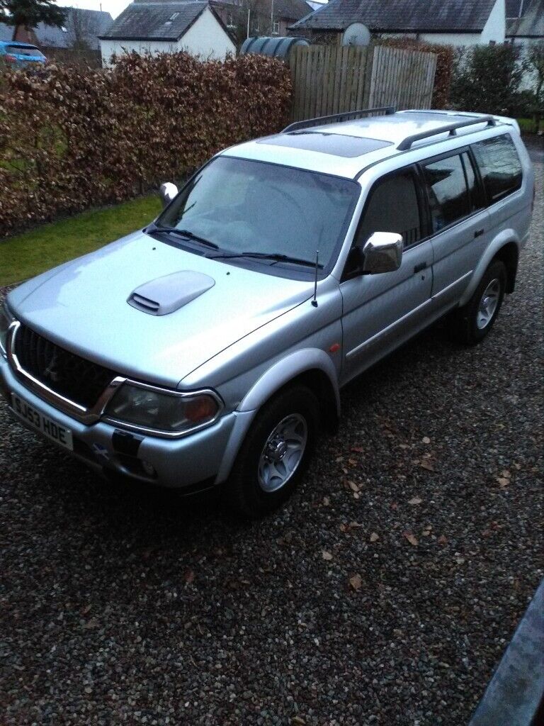 Mitsubishi Shogun Sport Equippe: Features & Review Mitsubishi Shogun Sport Equippe: Features & Review