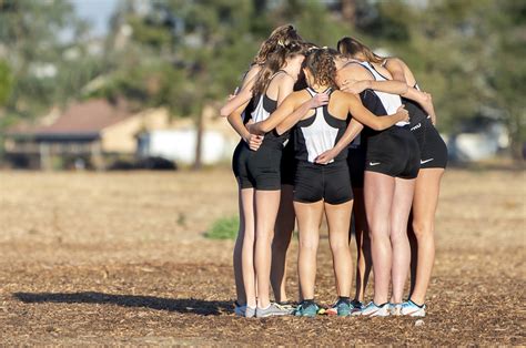 Orange Lutheran St Margaret S Girls Cross Country Teams Lead O C