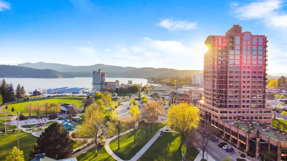 Prep Football Just Enough Coeur D Alene Holds Off Lakeland In Hard