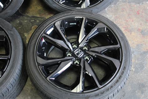 Set Of 4 Honda Civic 2017 2018 18 Oem Rims Tires 64108 42700Tgga71 Set Of 4 Honda Civic 2017 2018 18 Oem Rims Tires 64108 42700Tgga71