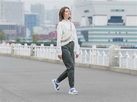 Women S Guide To Jogger Outfits Today S Pick Up Uniqlo In
